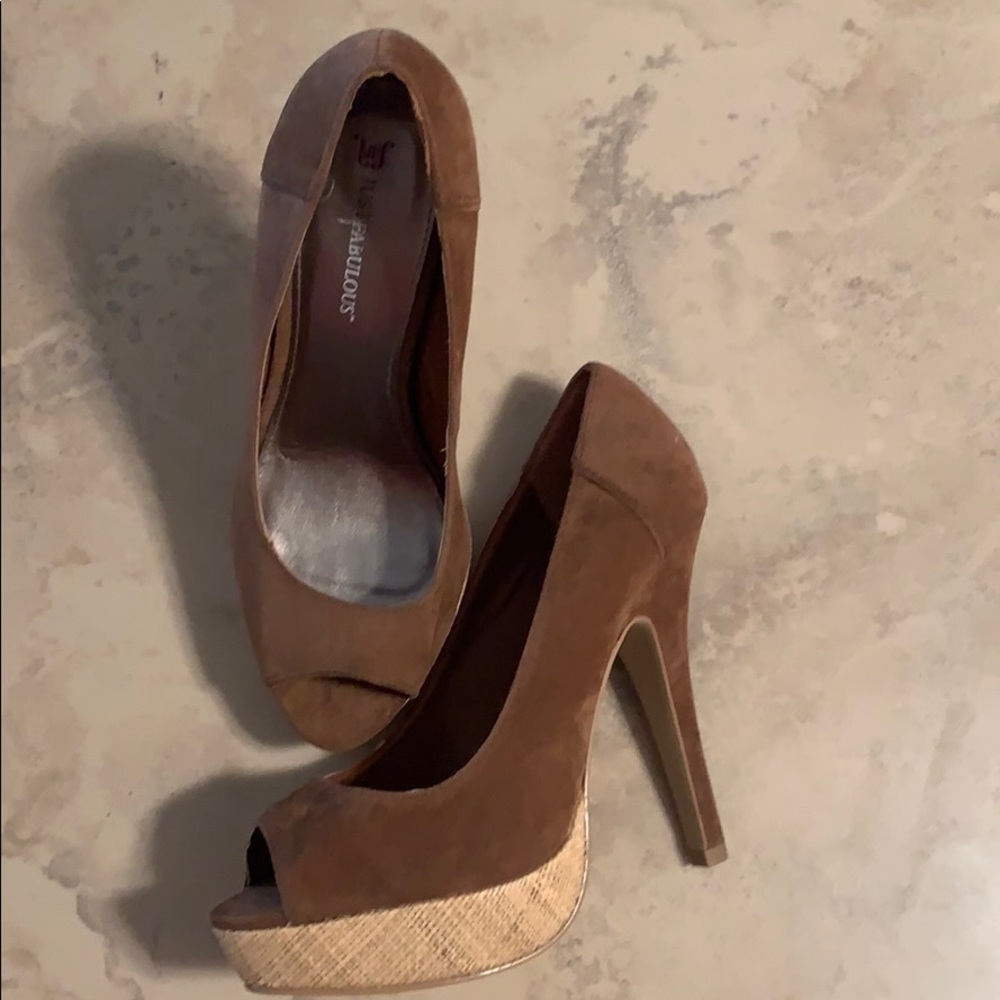 JustFabulous Brown High Heel Shoes Size 8